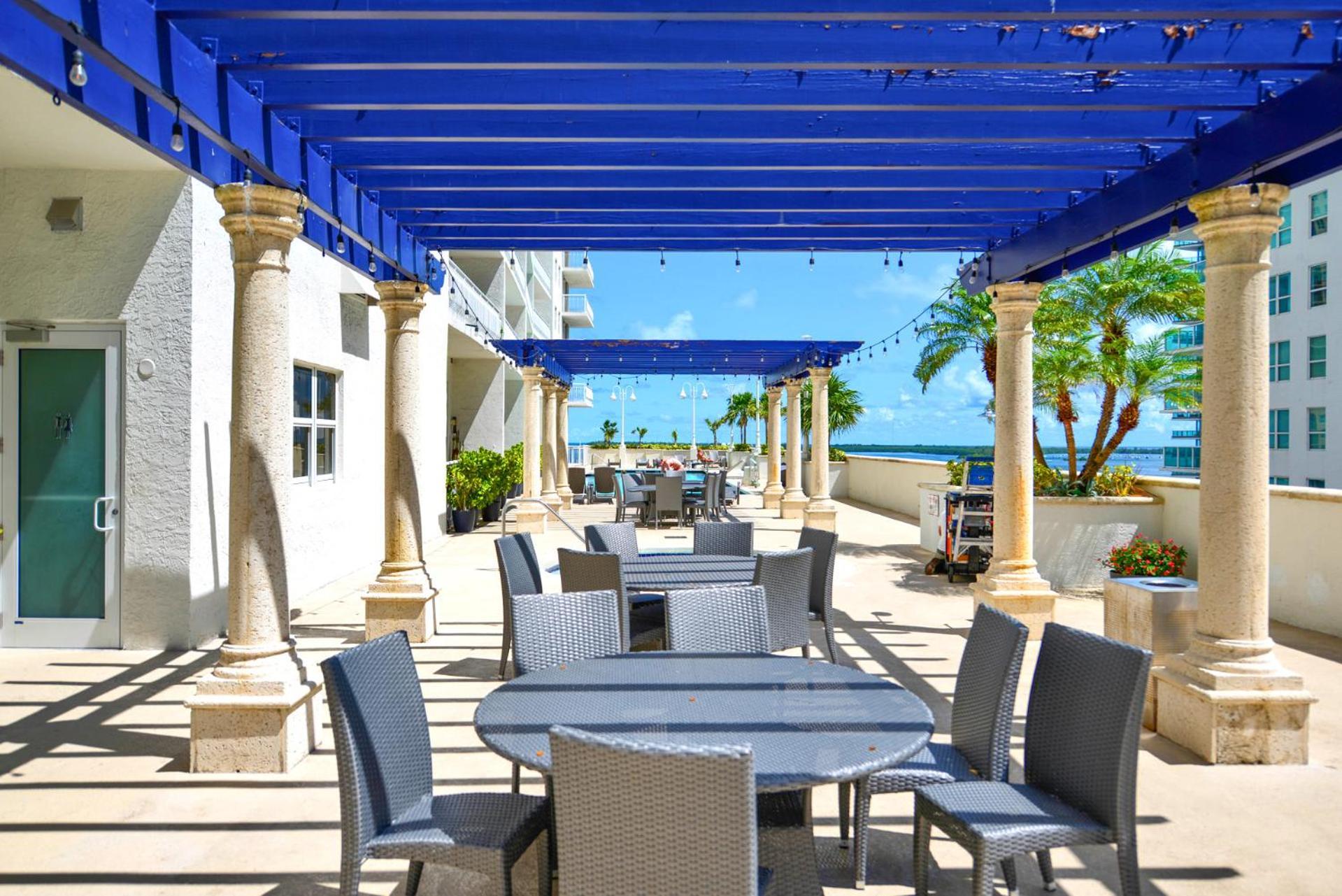 Stylish And Minimalist W Highlights Amenities! * Miami
